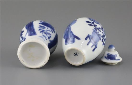 A Chinese blue and white small jar and cover, and a similar small vase, Kangxi period, H. 6.7 and 7.7cm